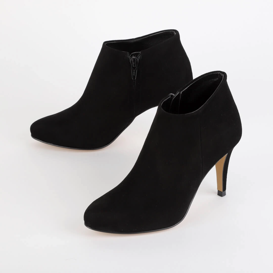 *UK size 2 - KANE - black suede, 8cm heels
