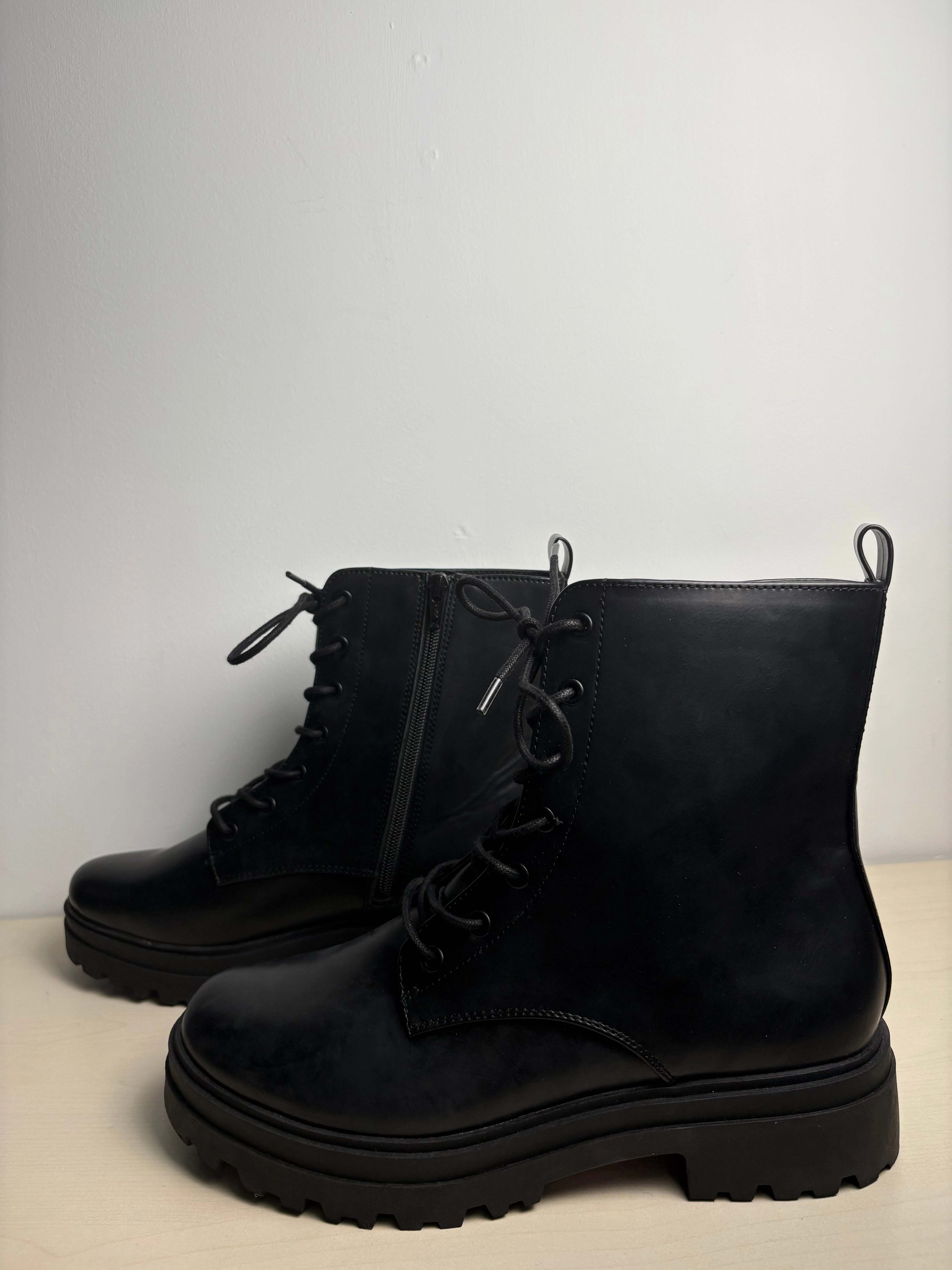 Boots Combat By A New Day In Black, Size: 11