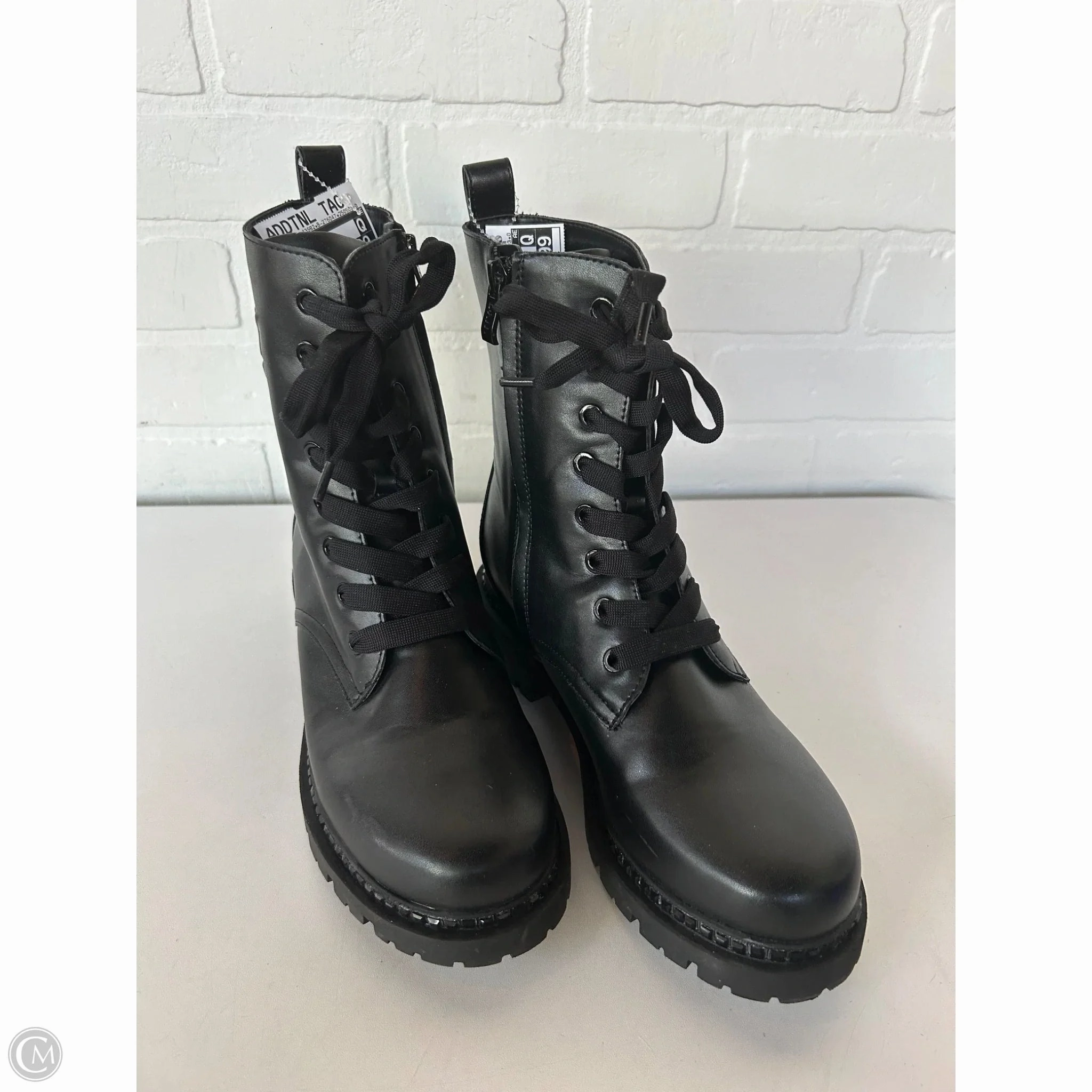 Boots Combat By Dkny In Black, Size: 8