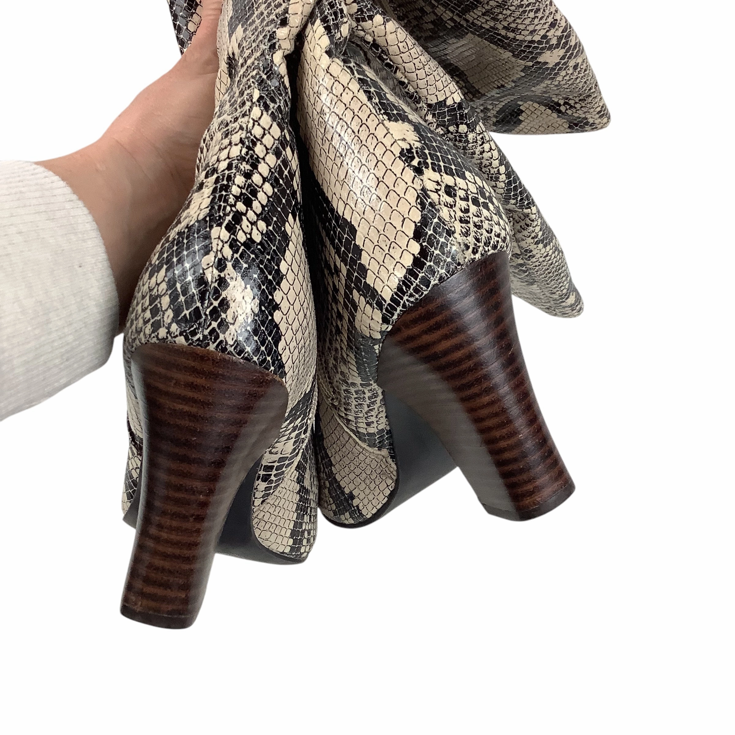 Boots Knee Heels By Crown And Ivy  Size: 7.5