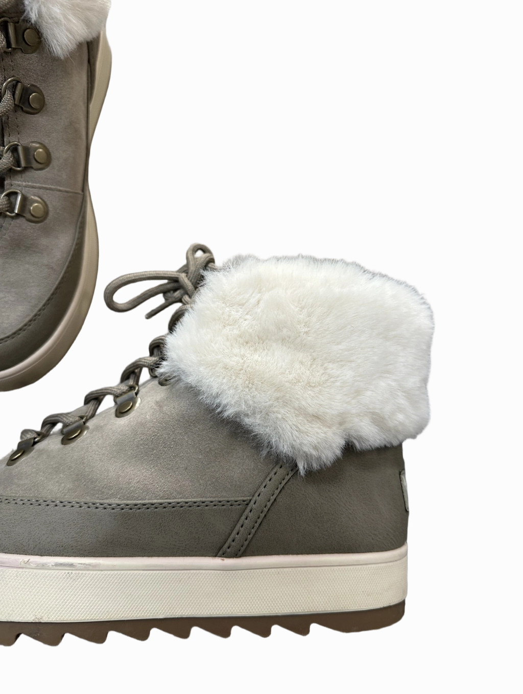 Boots Snow By Koolaburra By Ugg  Size: 8