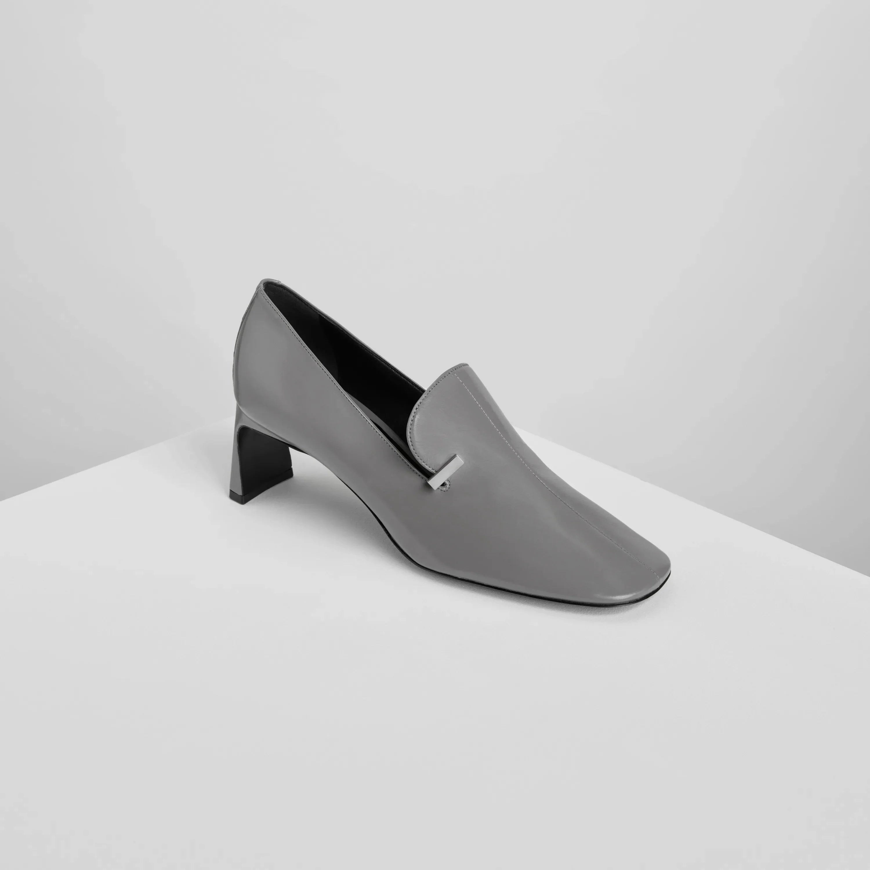 CLUB LOAFER 60 | cement leather