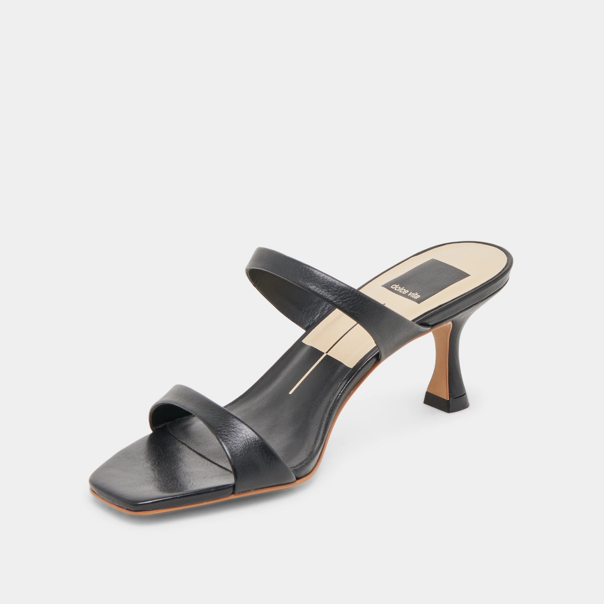 GENORA HEELS BLACK LEATHER