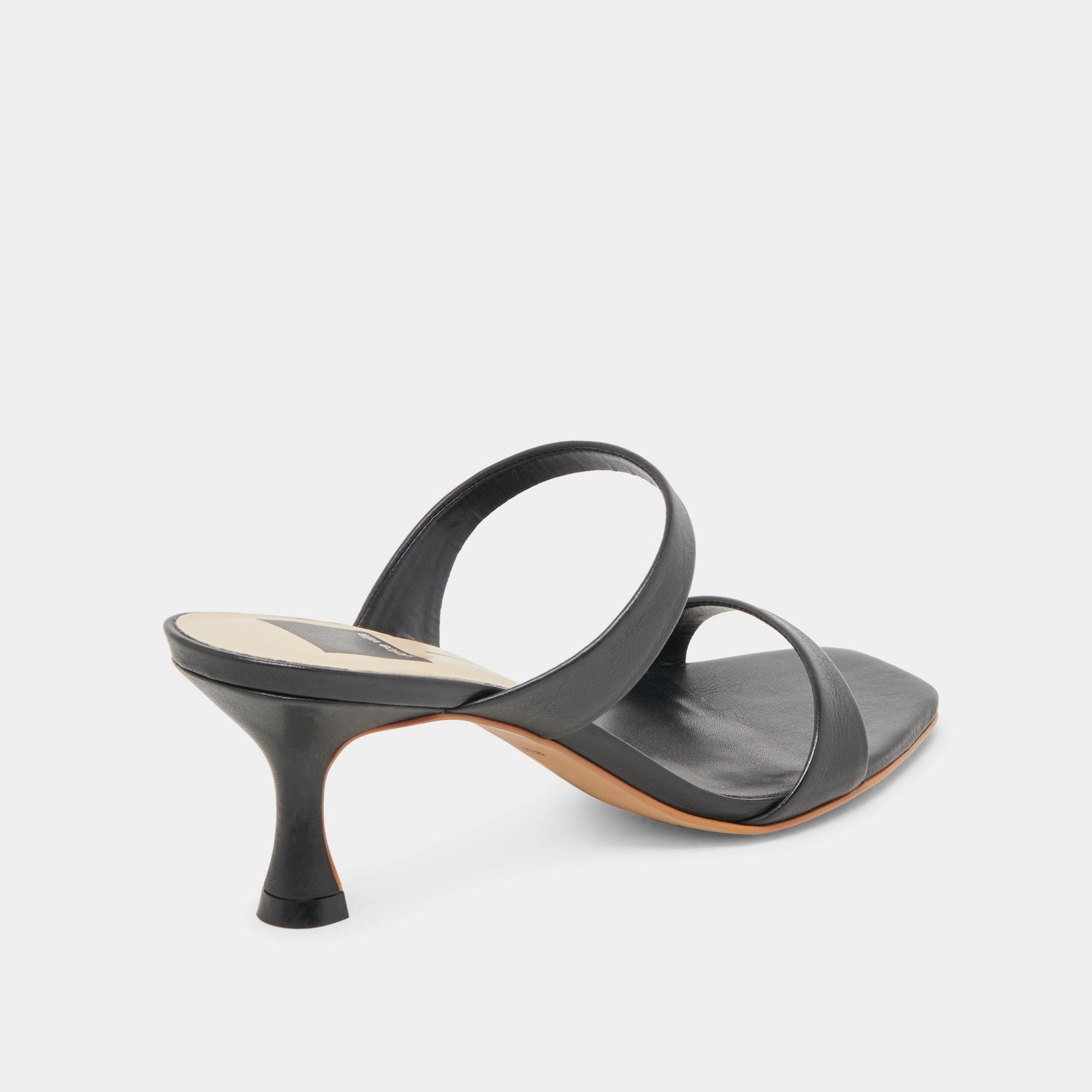 GENORA HEELS BLACK LEATHER
