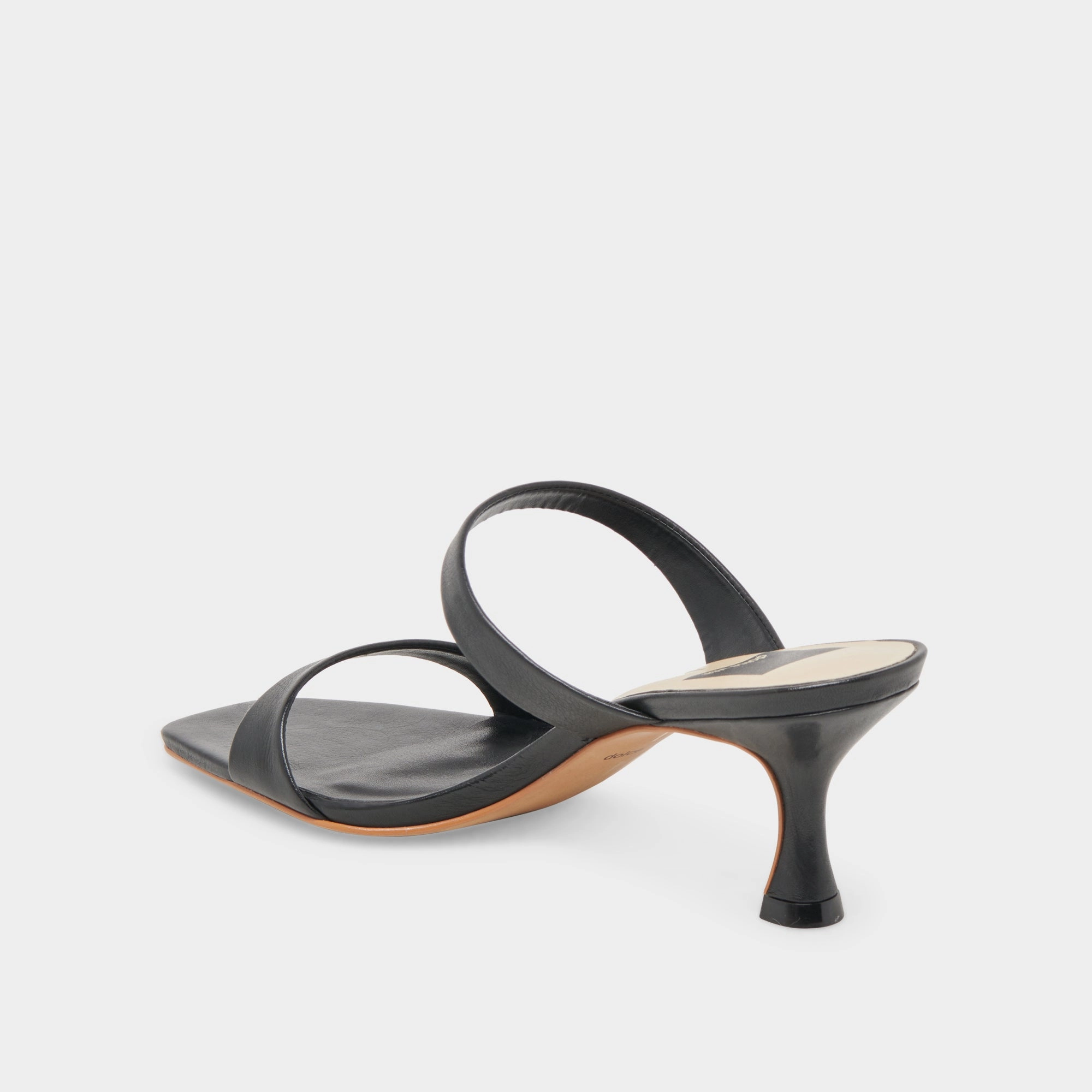 GENORA HEELS BLACK LEATHER