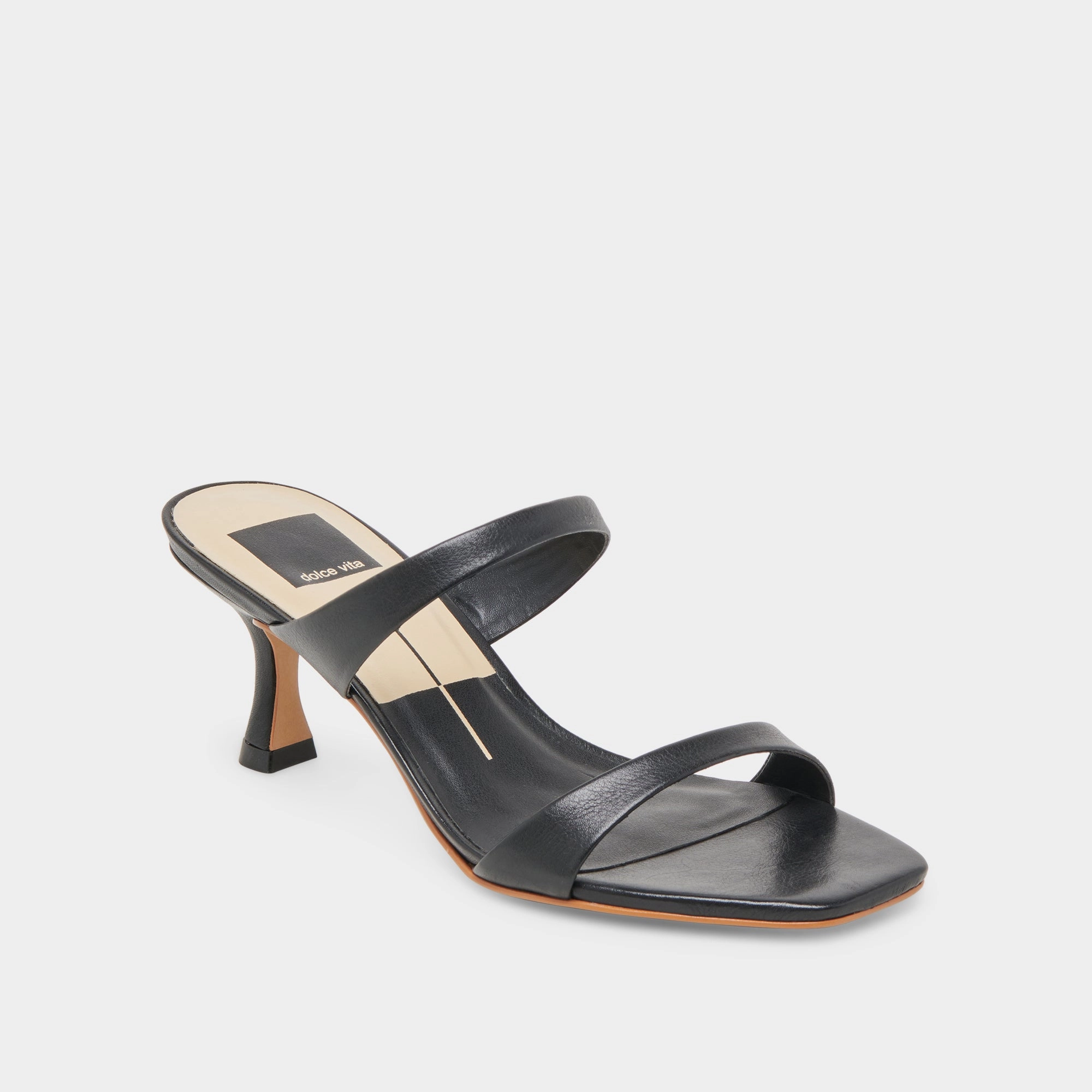 GENORA HEELS BLACK LEATHER