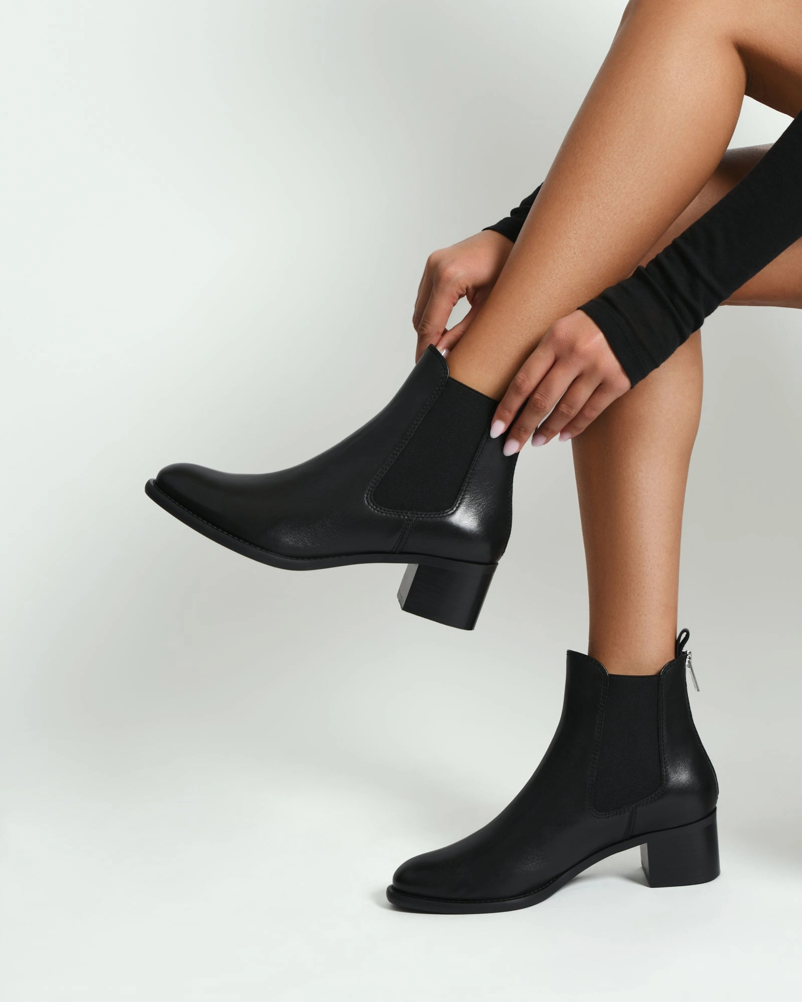 LUCAS MID ANKLE BOOTS BLACK LEATHER