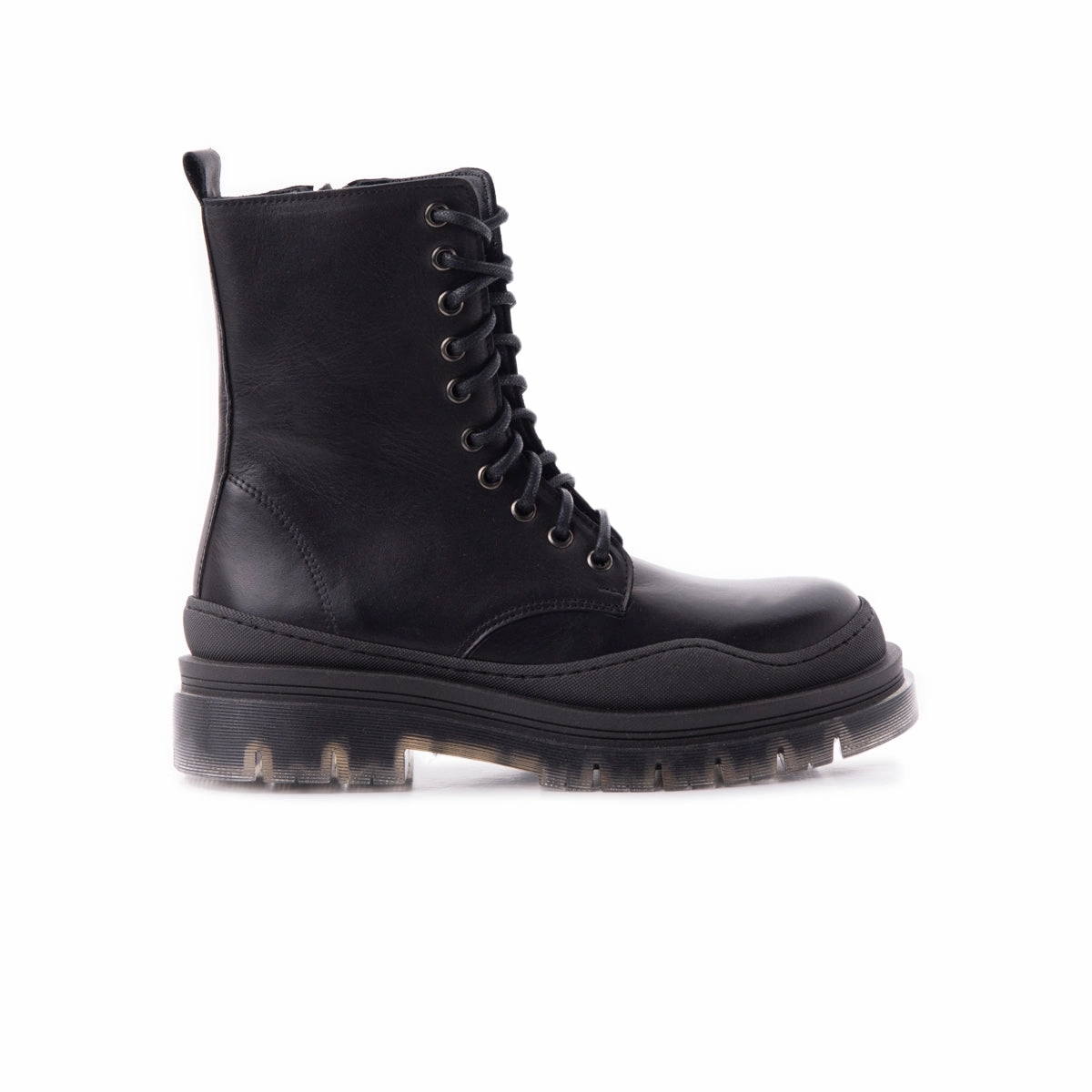 Nagasaki Black Leather/Black Sole