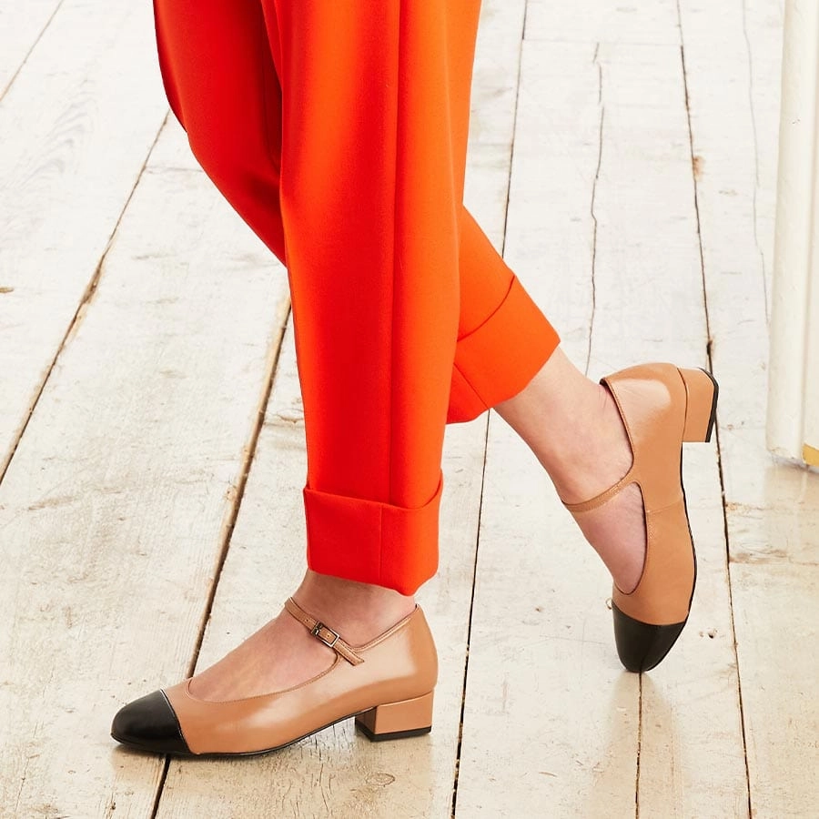 Nancy: Camel & Black Leather
