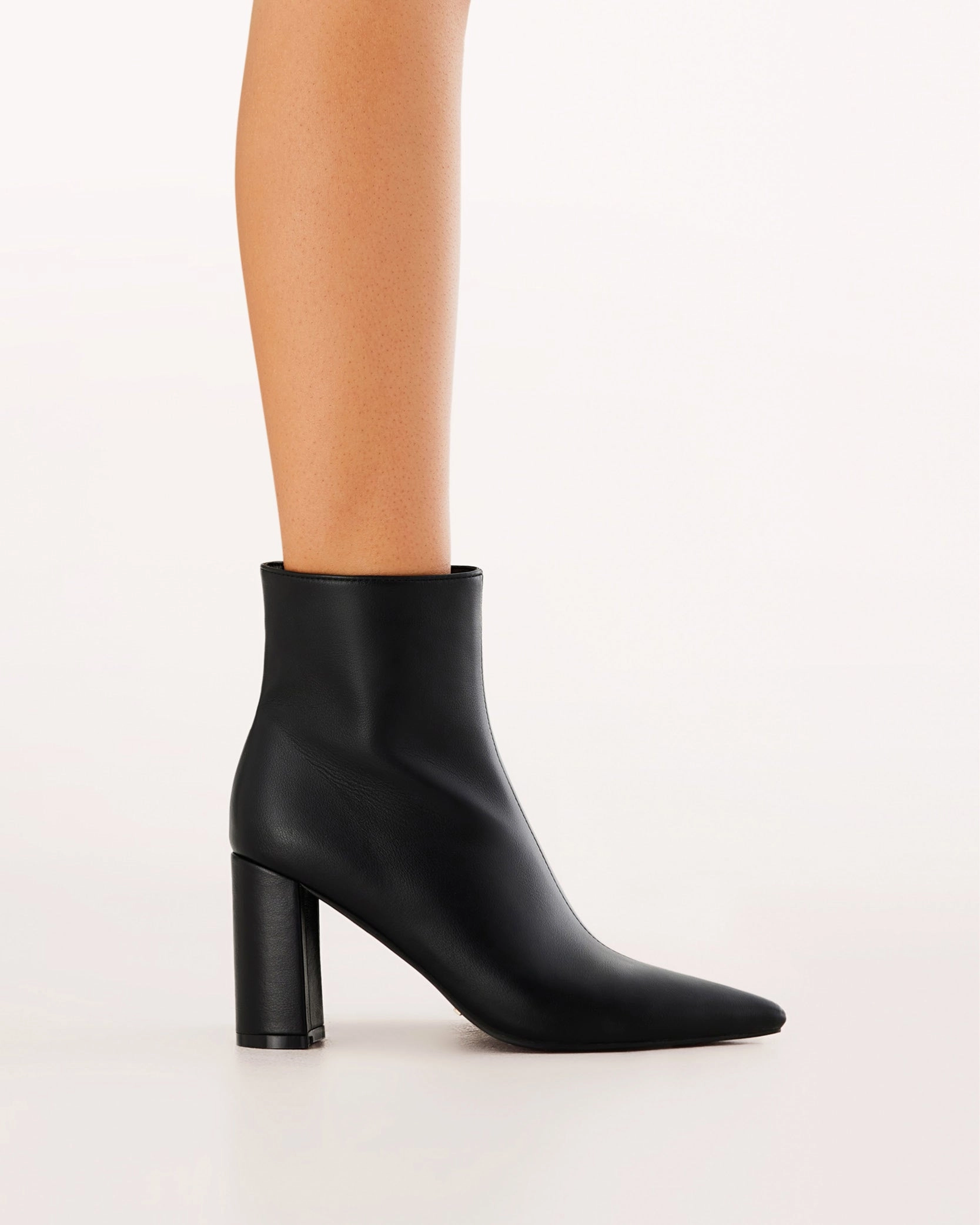 NICOLETTA - BLACK