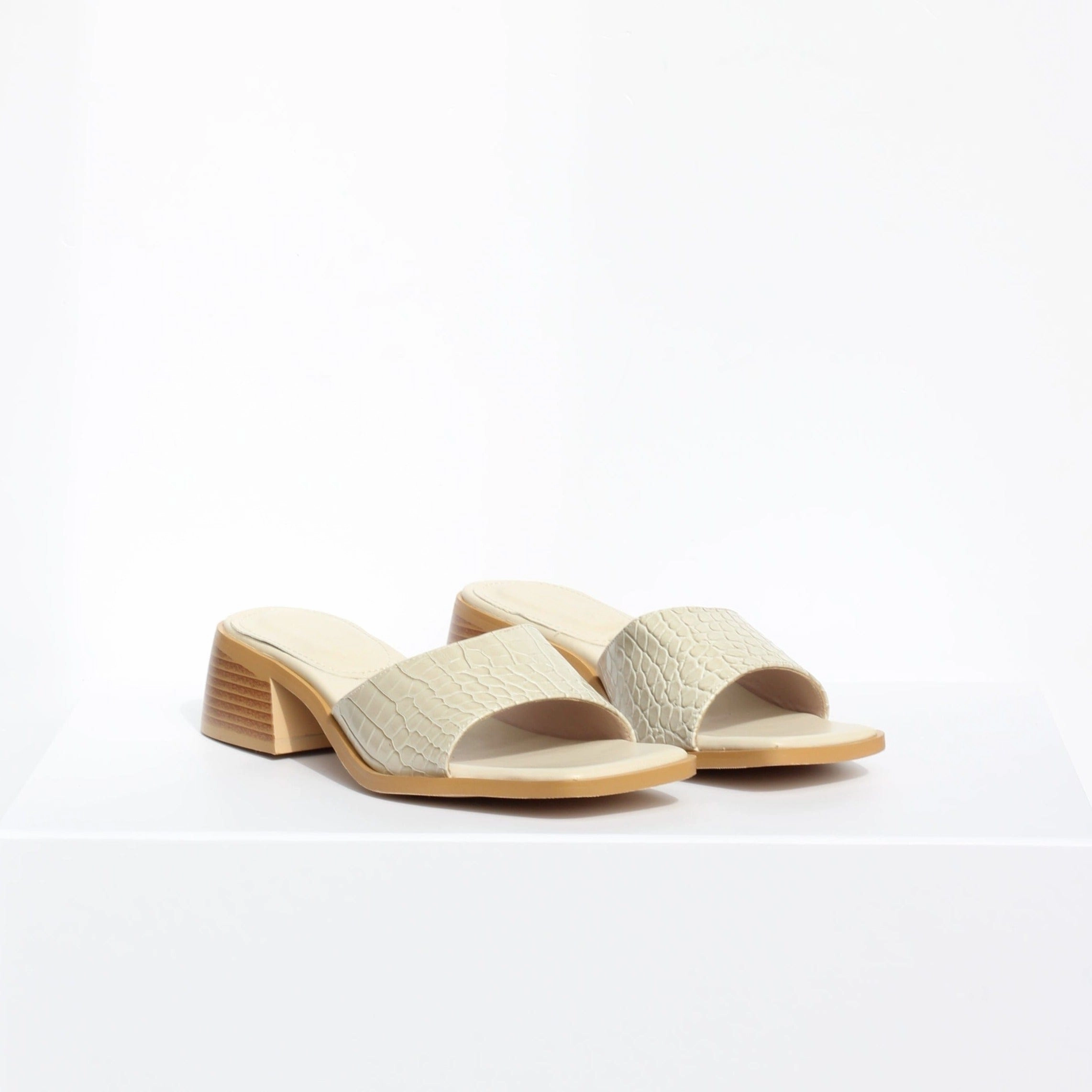 Pia Up-Cycled Vegan Leather Block Heel Mules | Cream