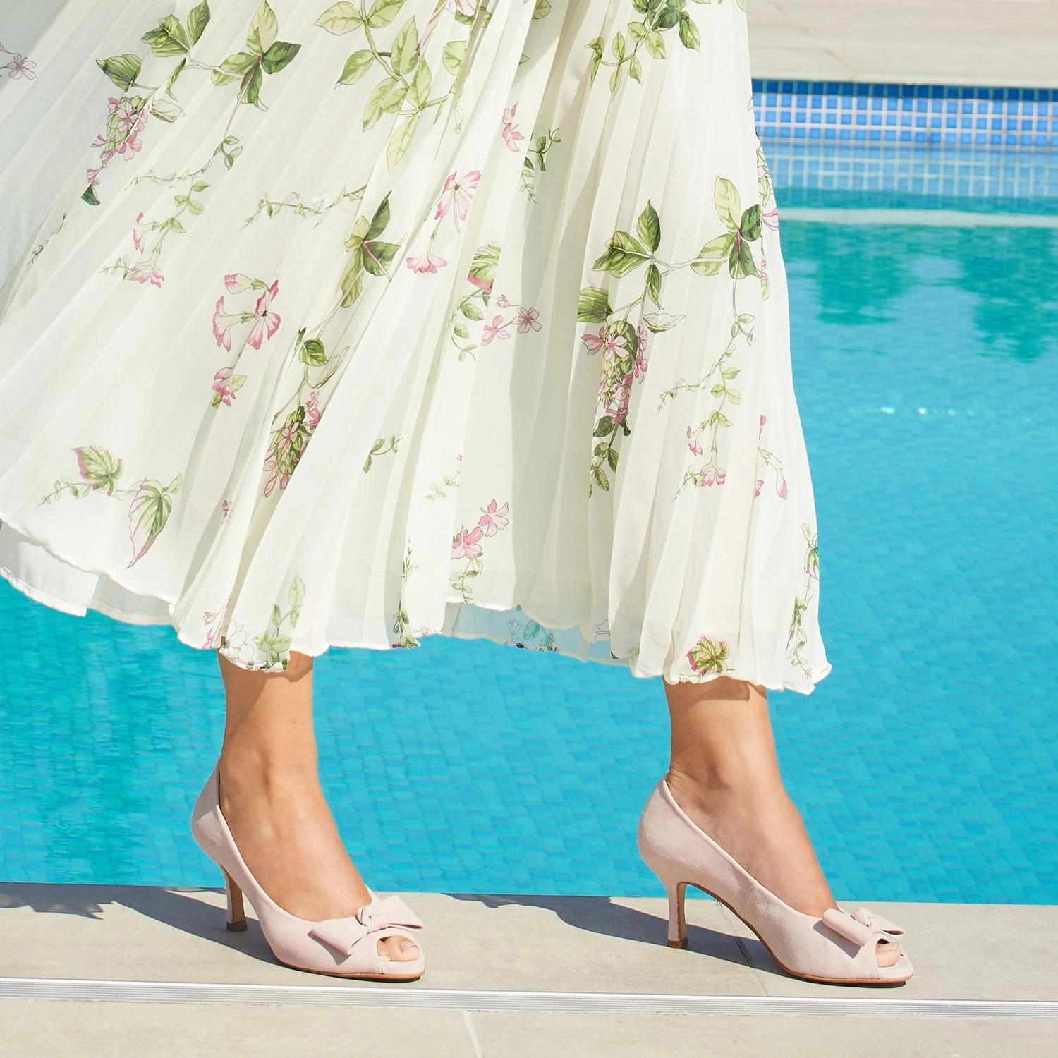 Shelby: Blush Suede