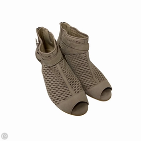 Shoes Heels Block By Earth In Taupe, Size: 8.5