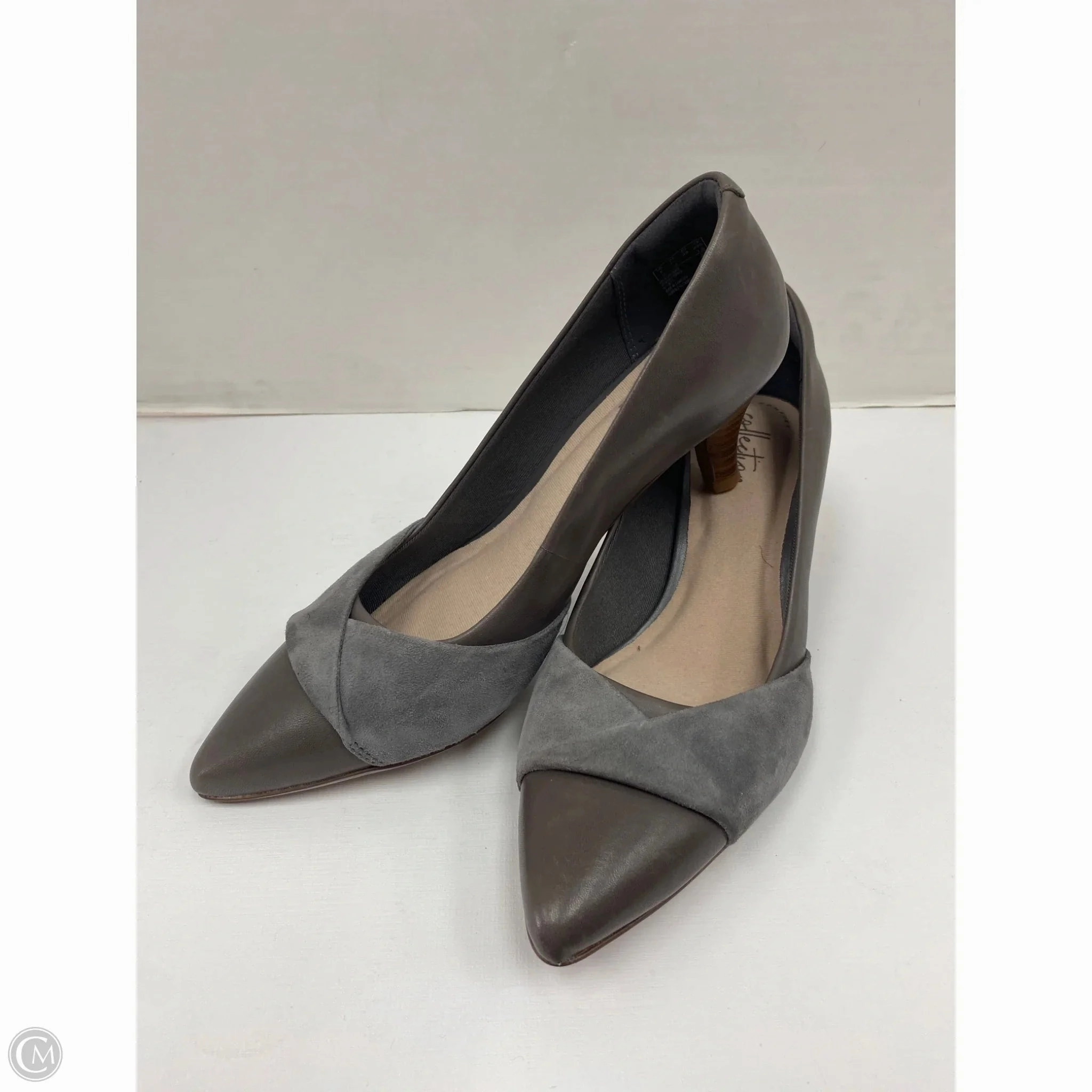 Shoes Heels Kitten By Clarks In Grey, Size: 7.5