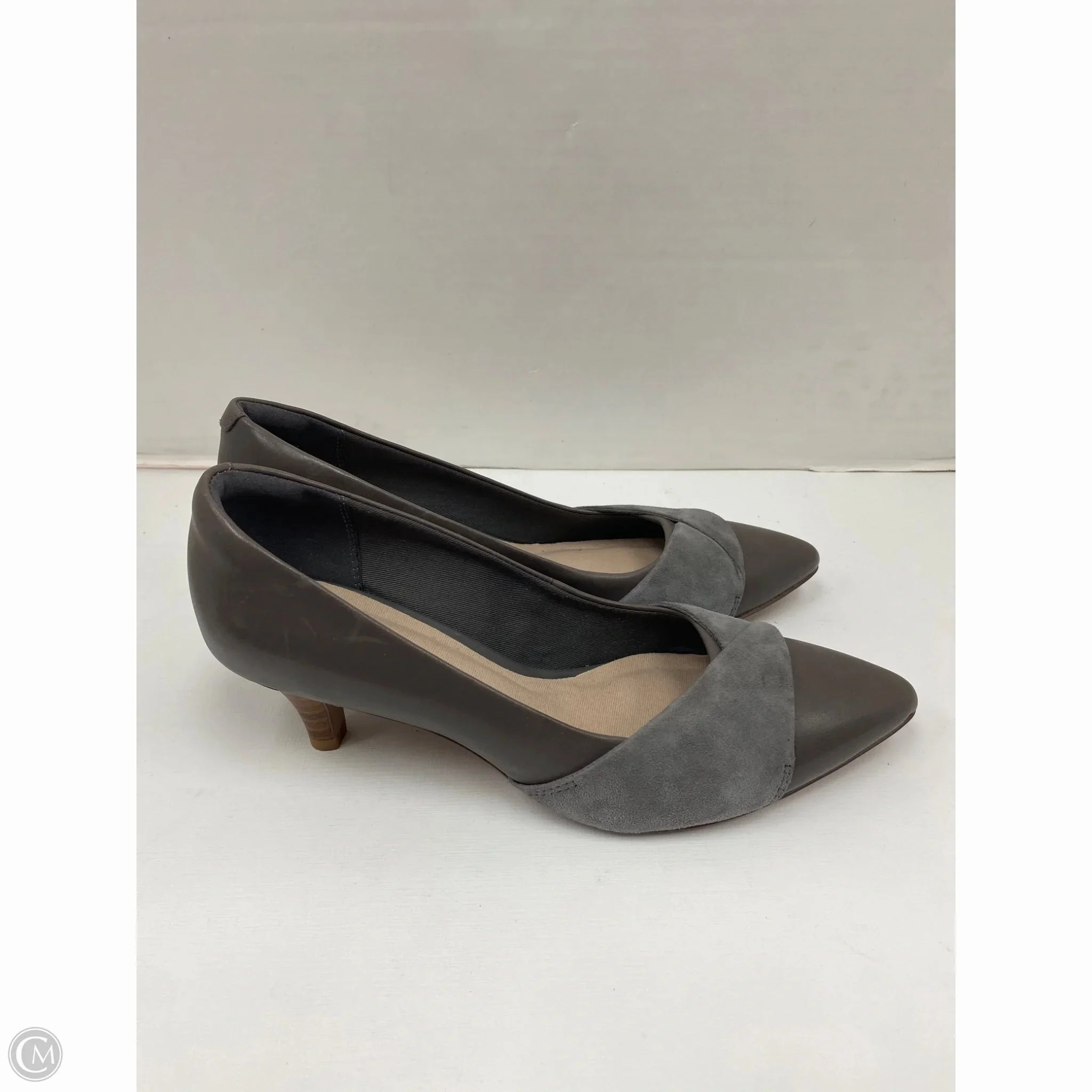 Shoes Heels Kitten By Clarks In Grey, Size: 7.5