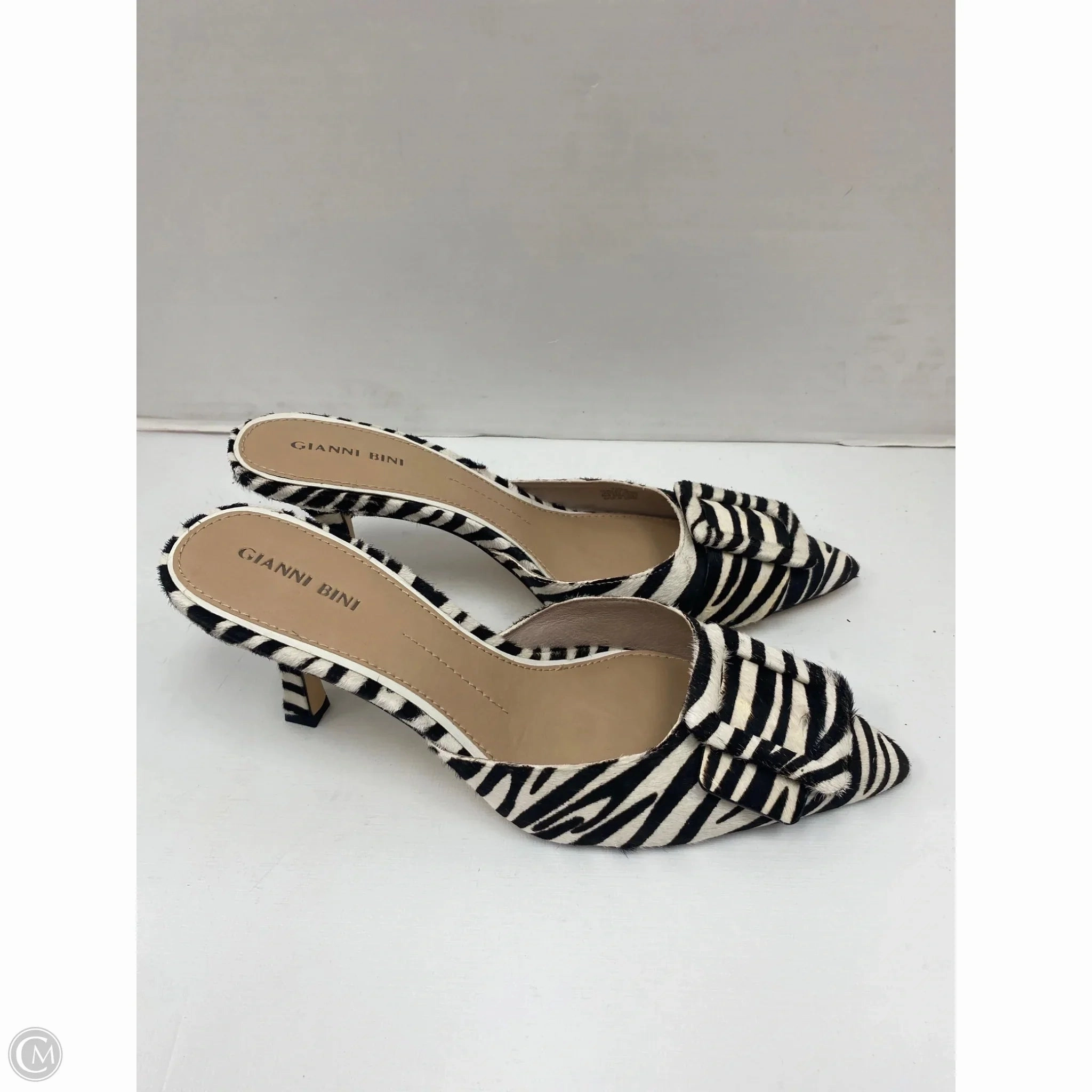 Shoes Heels Kitten By Gianni Bini In Black & White, Size: 10