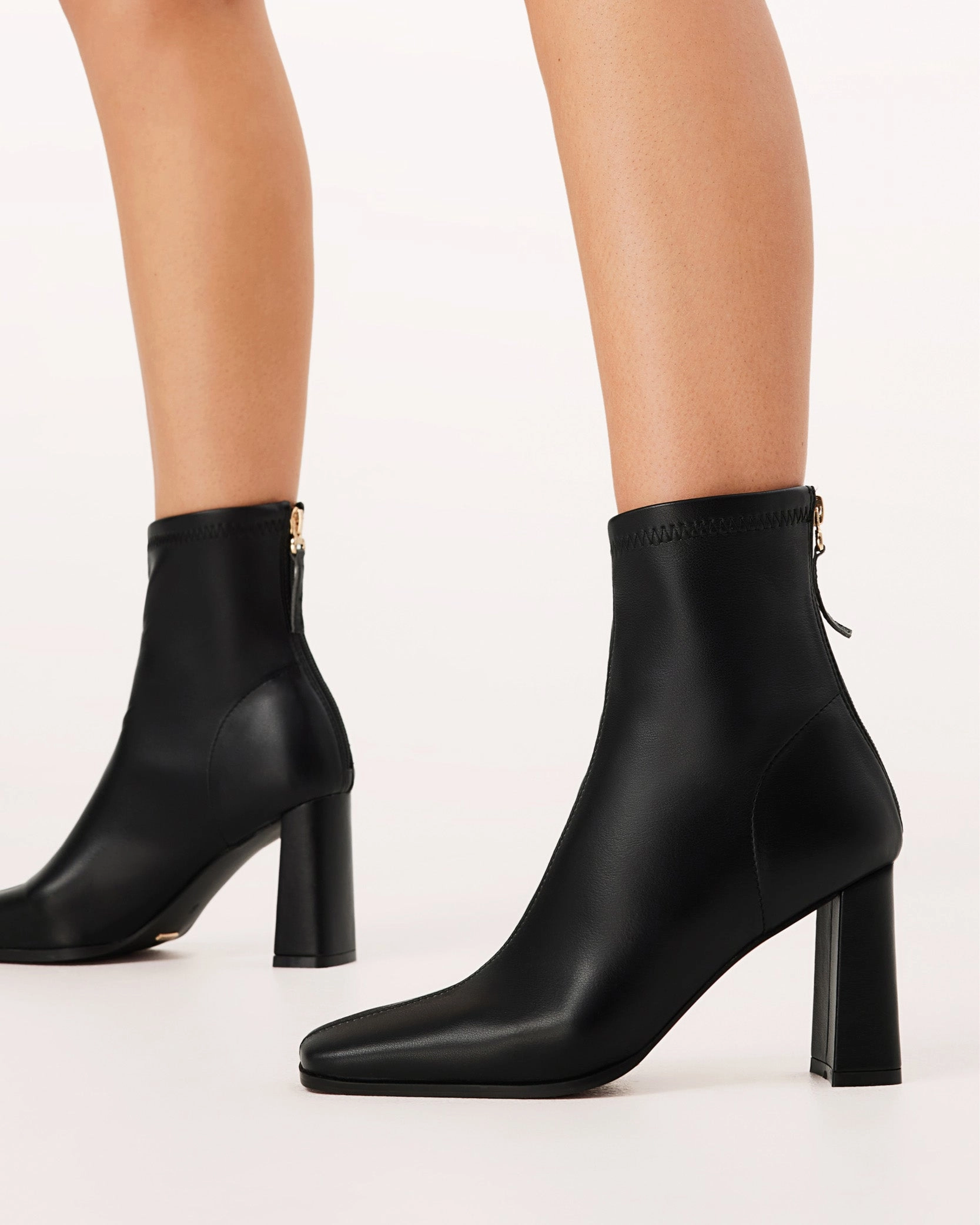 ZADE - BLACK